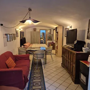 Giada , Bari Italy